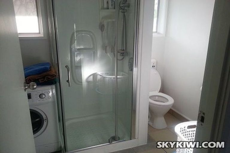 Photo of property in 42a Spur Road, Stillwater, Silverdale, 0993