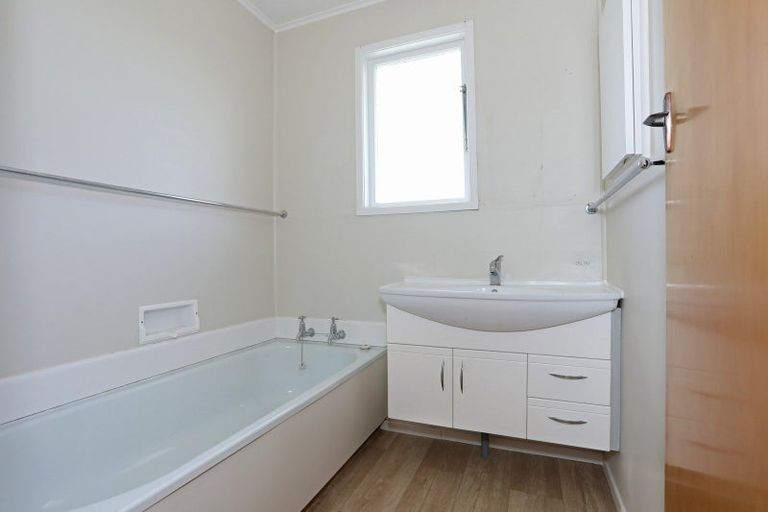 Photo of property in 15 Mcclure Street, Feilding, 4702