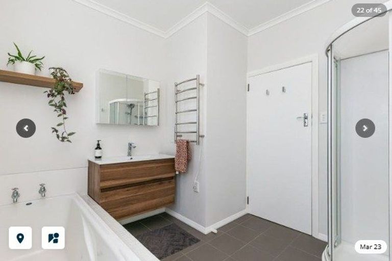 Photo of property in 51 Jackson Street, Island Bay, Wellington, 6023