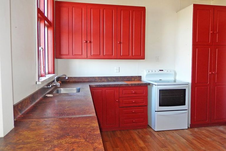 Photo of property in 11 Wharfe Street, South Hill, Oamaru, 9400