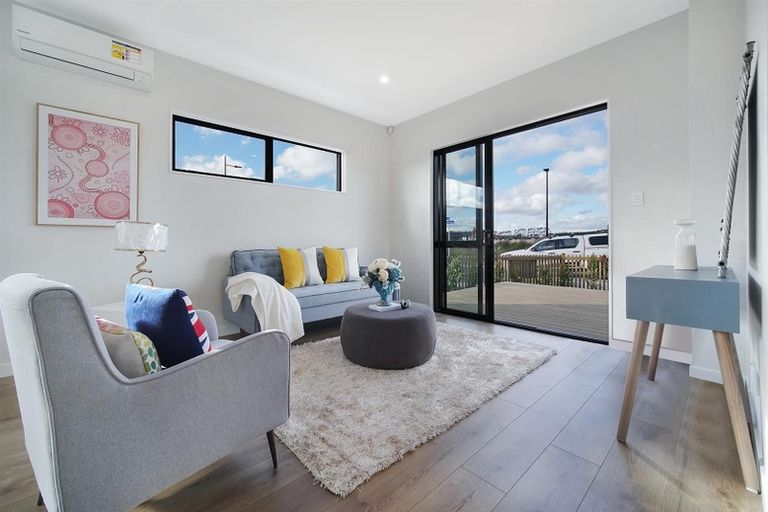 Photo of property in 47 Kaha Road, Papakura, 2110