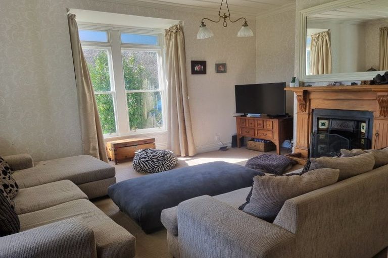 Photo of property in 74 Riverbank Road, Inch Clutha, Kaitangata, 9281