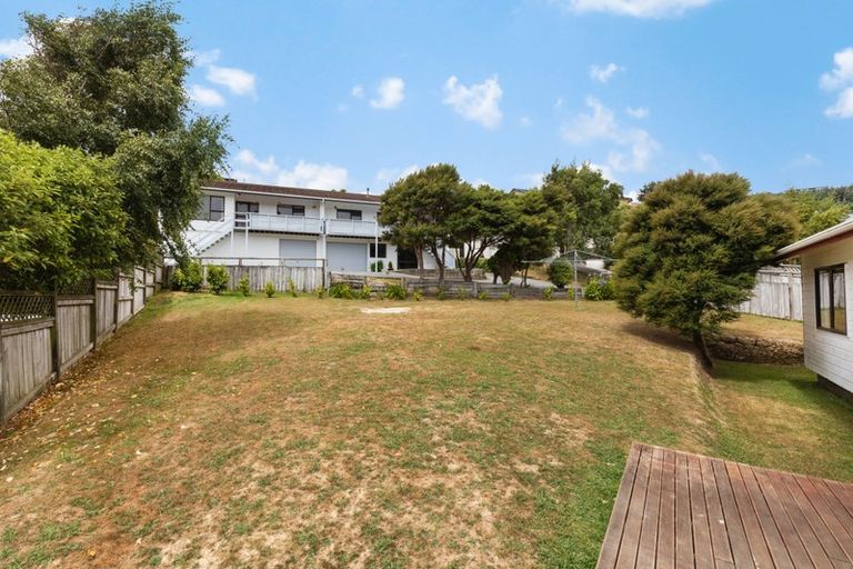 Photo of property in 47 Albatross Close, Whitby, Porirua, 5024