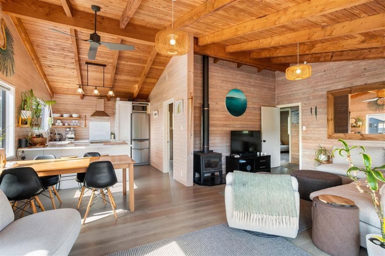 Photo of property in 206 Onemana Drive, Onemana, Whangamata, 3691