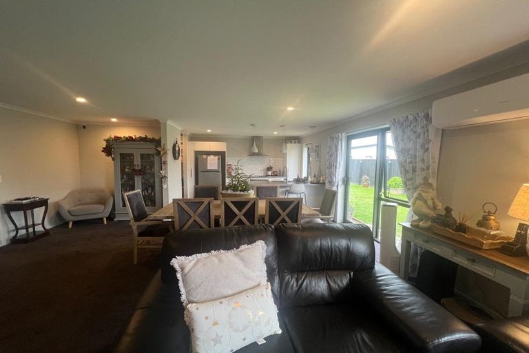 Photo of property in 2 Tara Crescent, Woodend, 7610