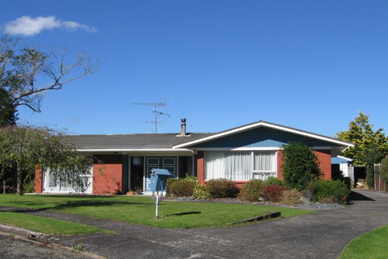 Photo of property in 1 Zeehan Place, Tokoroa, 3420