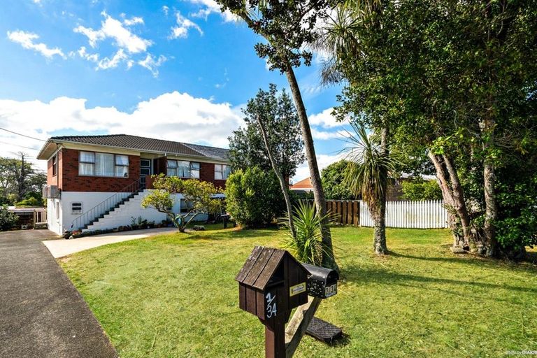 Photo of property in 1/34 Mcleod Road, Henderson, Auckland, 0612