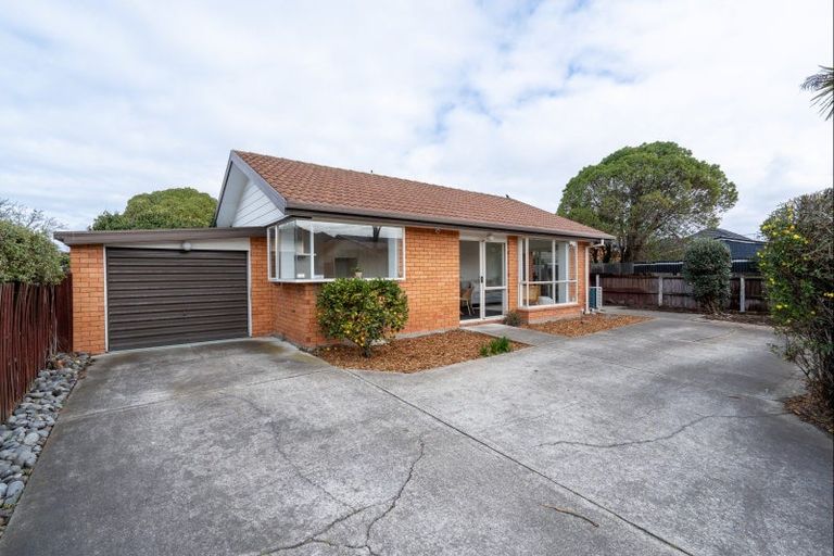 Photo of property in 2/41 Bellamy Avenue, New Brighton, Christchurch, 8061