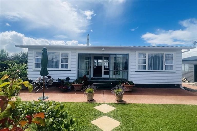 Photo of property in 7a Terrace Street, Marton, 4710