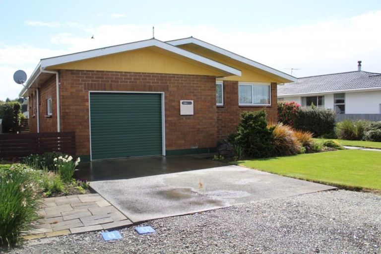 Photo of property in 80 Albert Street, Winton, 9720