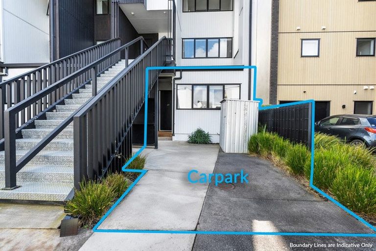 Photo of property in 69 Rangihina Road, Hobsonville, Auckland, 0616