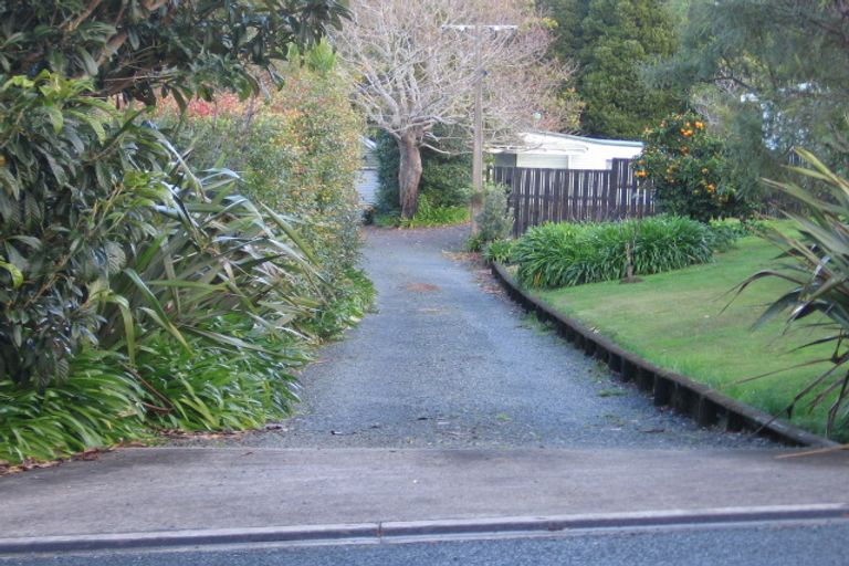 Photo of property in 16 Grand View Road, Leigh, 0985