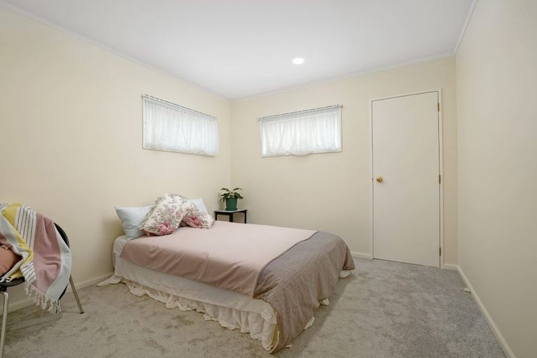 Photo of property in 25 Pomaria Road, Henderson, Auckland, 0610