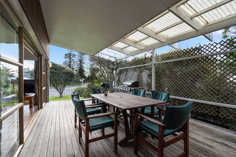 Photo of property in 7 Du Fresne Place, Russell, 0202