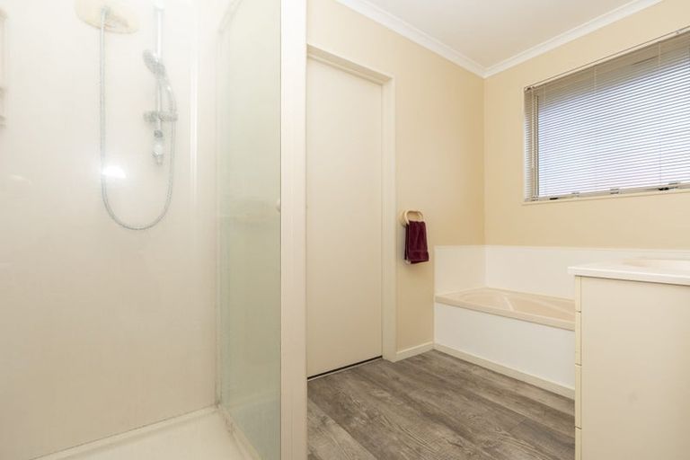 Photo of property in 29 Lloyd Drive, Nawton, Hamilton, 3200