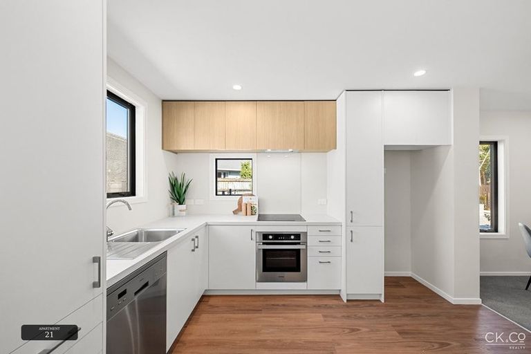 Photo of property in 130 Cambridge Terrace, Fairfield, Lower Hutt, 5011