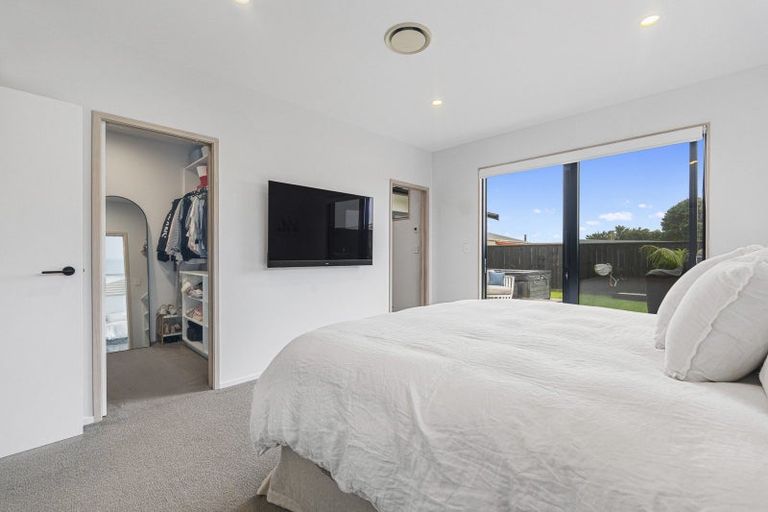 Photo of property in 9a Desmond Place, Bell Block, New Plymouth, 4312
