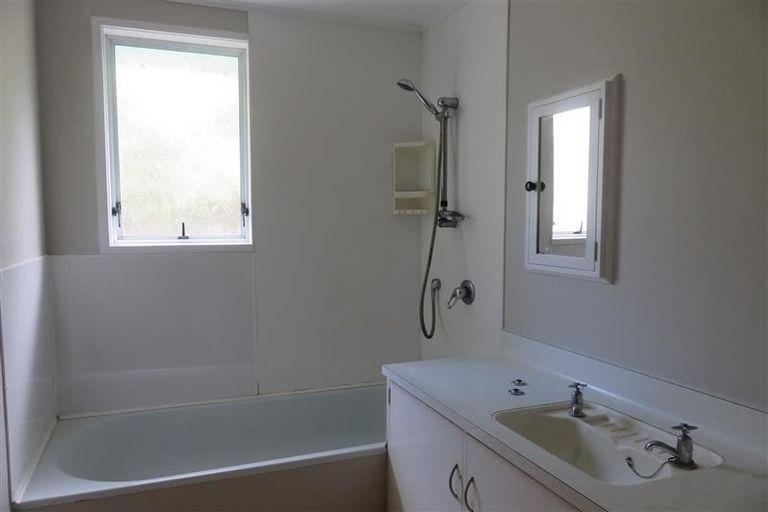 Photo of property in 2/7 Scannell Street, Havelock North, 4130