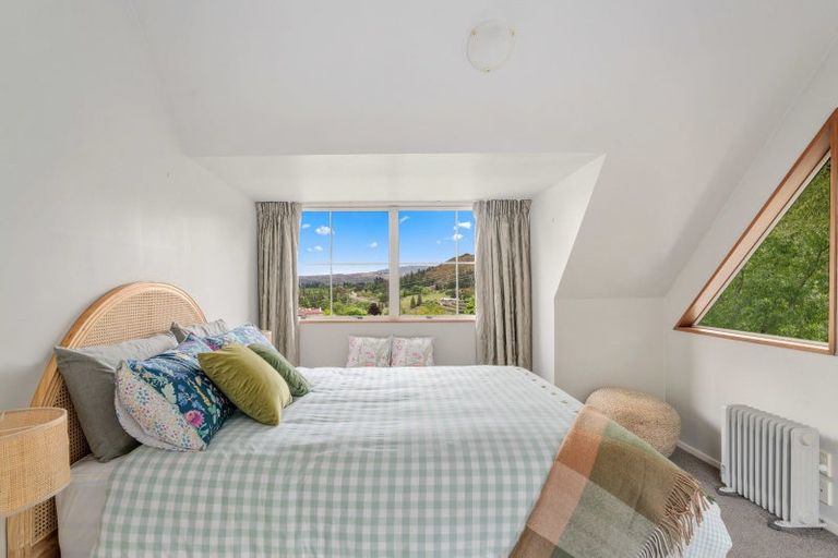 Photo of property in 2 Hazlett Street, Clyde, 9330