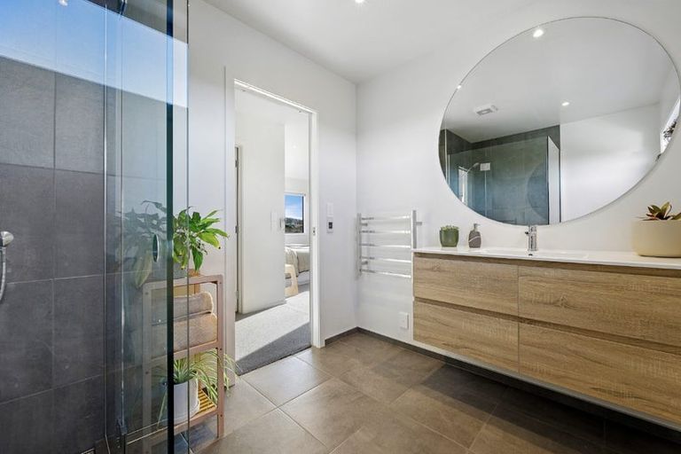 Photo of property in 17 Te Hurunui Drive, Pegasus, 7612