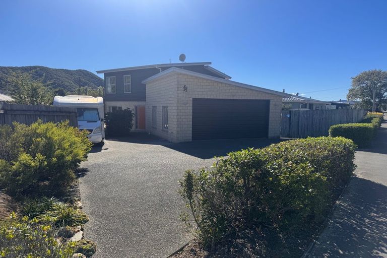 Photo of property in 255 Waikawa Road, Waikawa, Picton, 7220