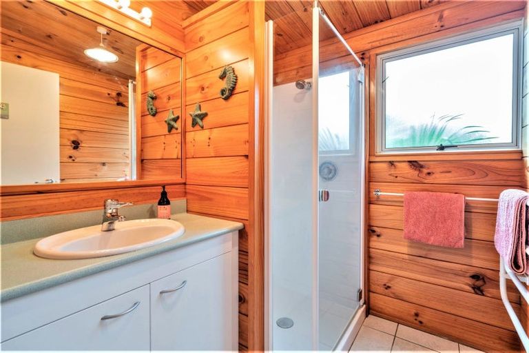 Photo of property in 18 Given Grove, Pauanui, Hikuai, 3579