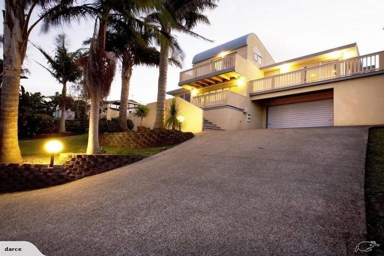 Photo of property in 20 Merehai Place, Snells Beach, 0920