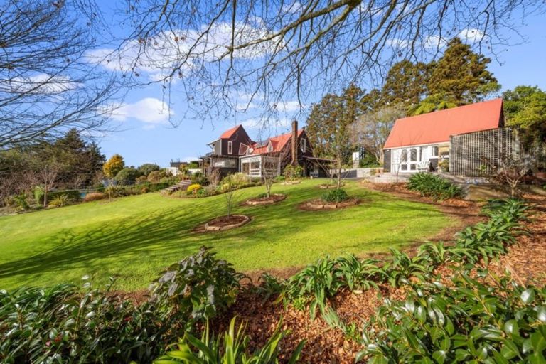 Photo of property in 65 Parrs Road, Hurworth, New Plymouth, 4371