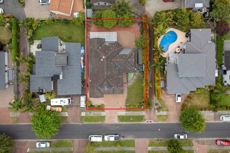 Photo of property in 11 English Oak Drive, Schnapper Rock, Auckland, 0632