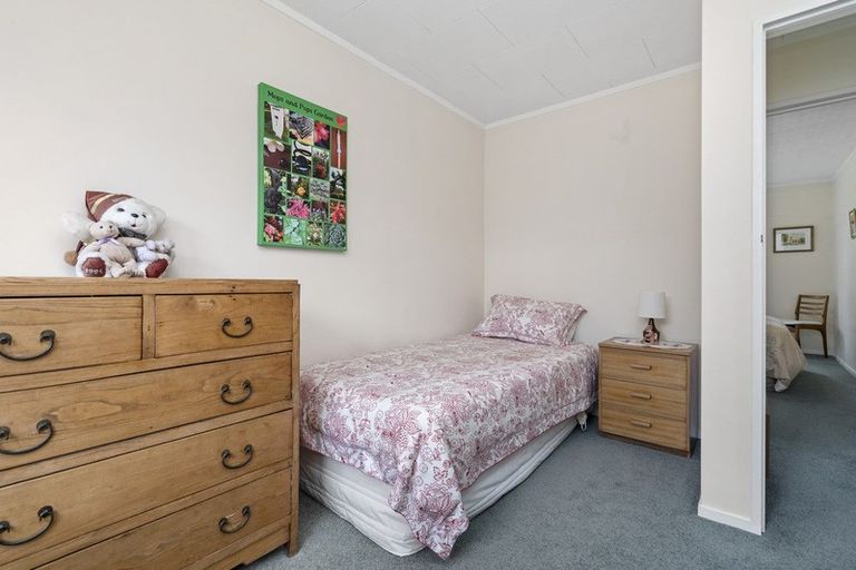Photo of property in 2 Byron Street, Leamington, Cambridge, 3432