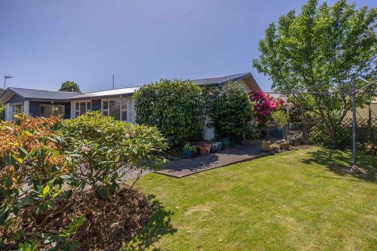 Photo of property in 4 Eastling Street, Bishopdale, Christchurch, 8053
