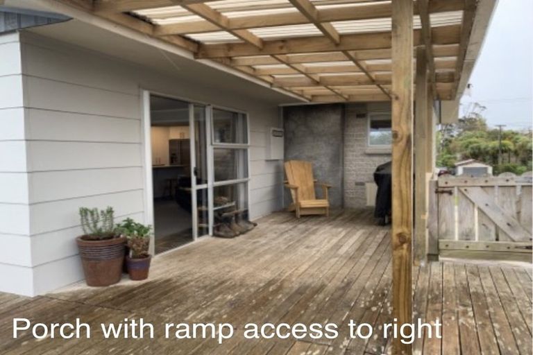 Photo of property in 13 Oturi Road, Waverley, 4510