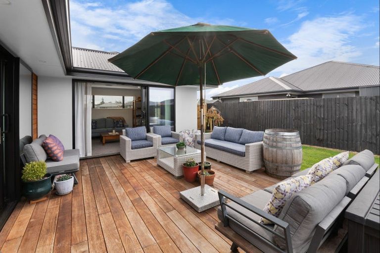 Photo of property in 17 Suffolk Drive, Kirwee, 7571