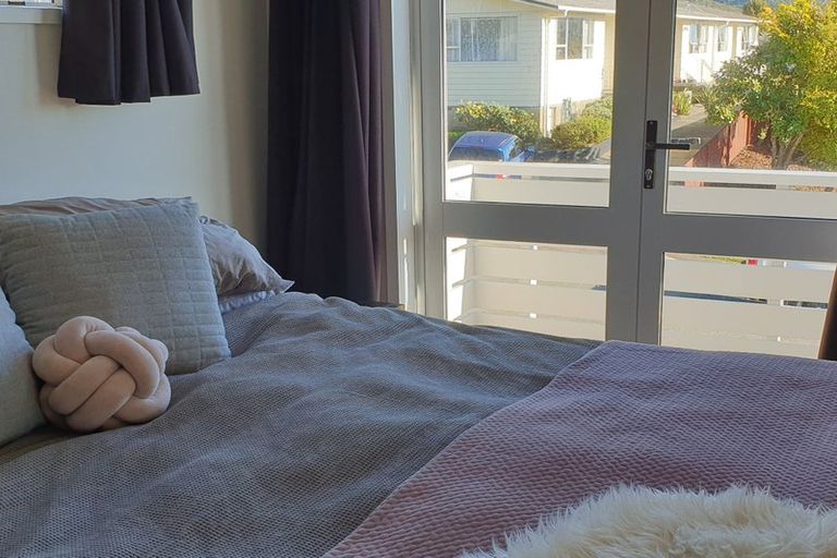 Photo of property in 3 Quinn Grove, Ranui, Porirua, 5024