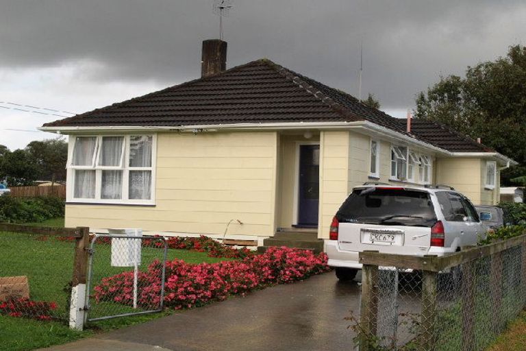Photo of property in 9 Craig Place, Otara, Auckland, 2023