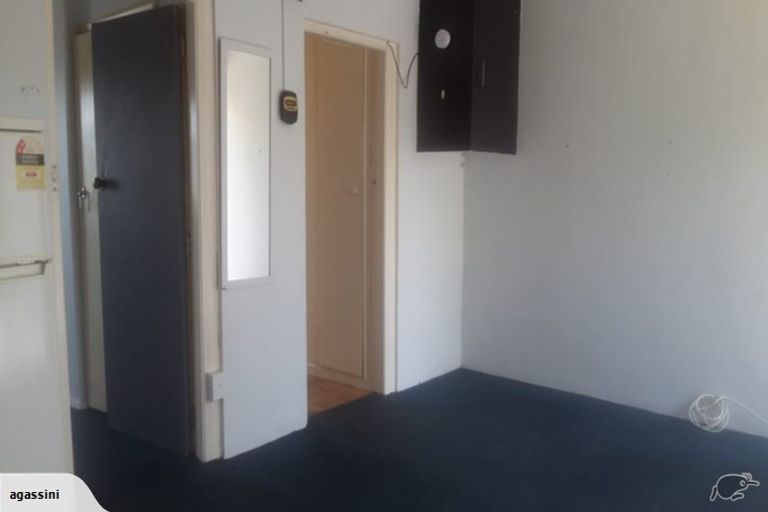 Photo of property in 2/481 Barbadoes Street, Edgeware, Christchurch, 8013