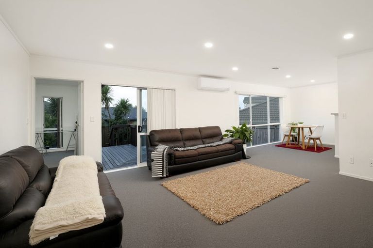 Photo of property in 9 Wattle Road, Sunnyvale, Auckland, 0612