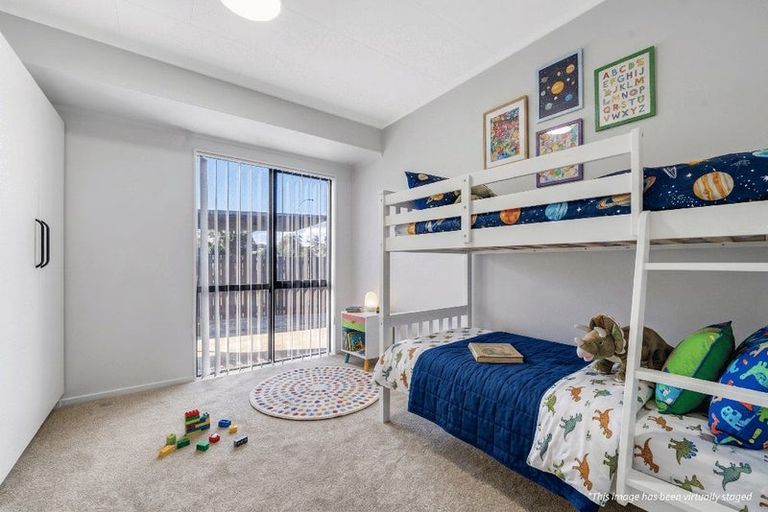 Photo of property in 1/19 Bernina Place, Weymouth, Auckland, 2103