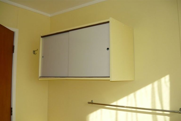 Photo of property in 50 Golf Road, New Lynn, Auckland, 0600