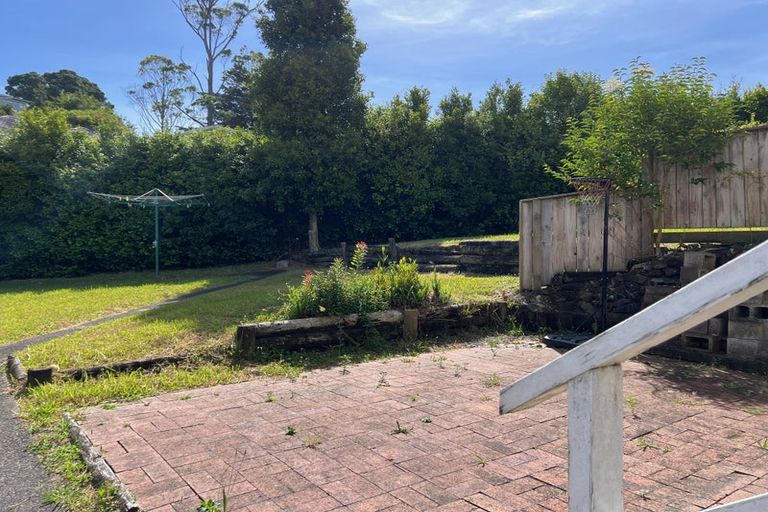 Photo of property in 1/28 Sequoia Place, Sunnynook, Auckland, 0620