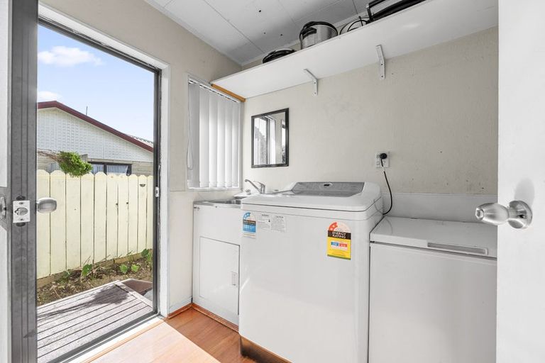 Photo of property in 1/34 Rosemead Place, Randwick Park, Auckland, 2105