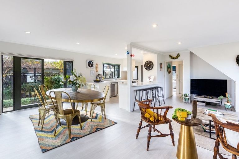 Photo of property in 2/22 Korimako Road, Waipahihi, Taupo, 3330