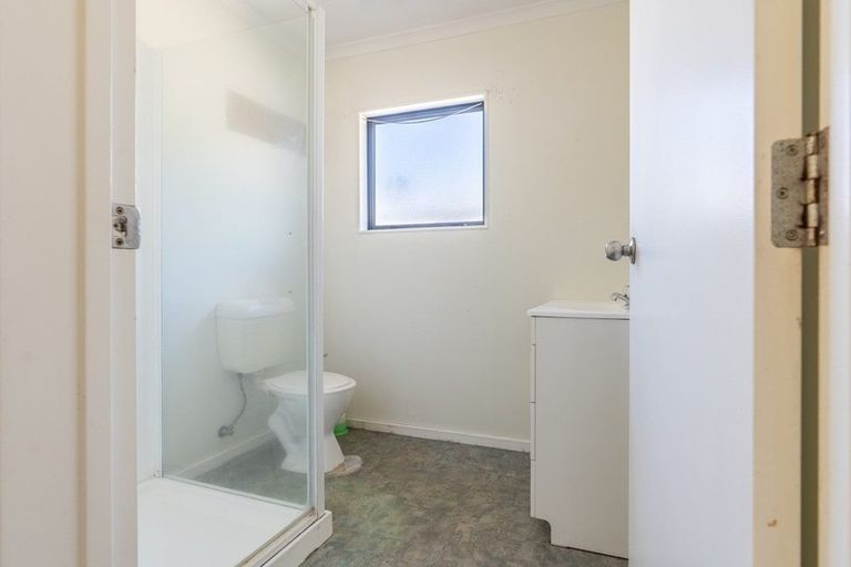 Photo of property in 383 Massey Road, Mangere East, Auckland, 2024