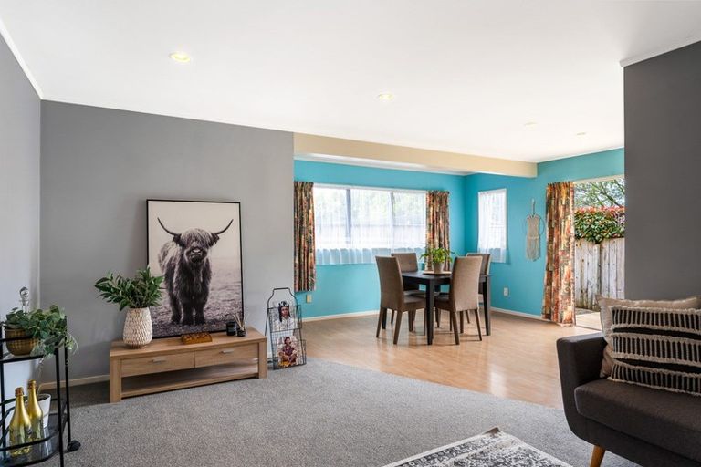 Photo of property in 10a Oxford Crescent, Ebdentown, Upper Hutt, 5018