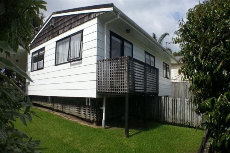 Photo of property in 55 Woodglen Road, Glen Eden, Auckland, 0602