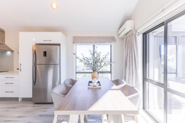 Photo of property in 3/4 Shakespeare Avenue, Enderley, Hamilton, 3214