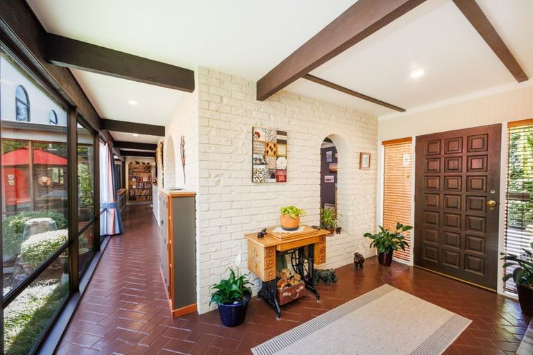 Photo of property in 101 Clifton Terrace, Fitzherbert, Palmerston North, 4410