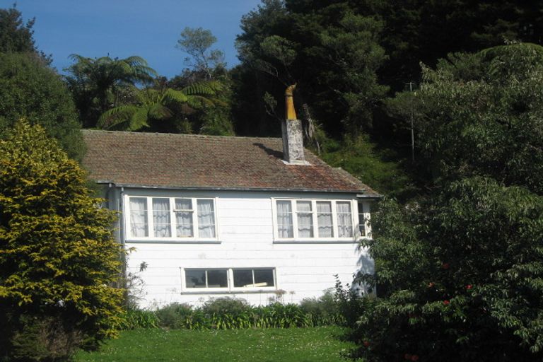 Photo of property in 76 Glenpark Avenue, Frankleigh Park, New Plymouth, 4310