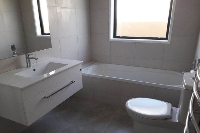 Photo of property in 5 Park Chester Road, Pukekohe, 2120