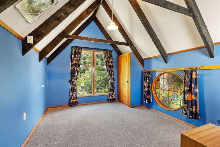 Photo of property in 5 Newnham Court, Tawa, Wellington, 5028